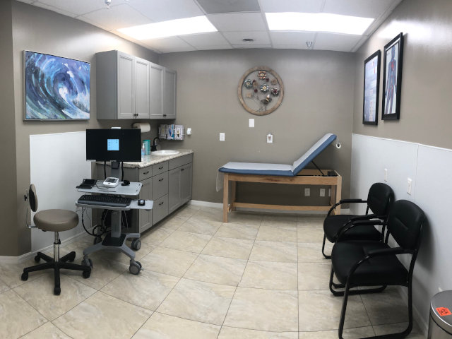 Examination Room Cape Coral Certified Foot and Ankle